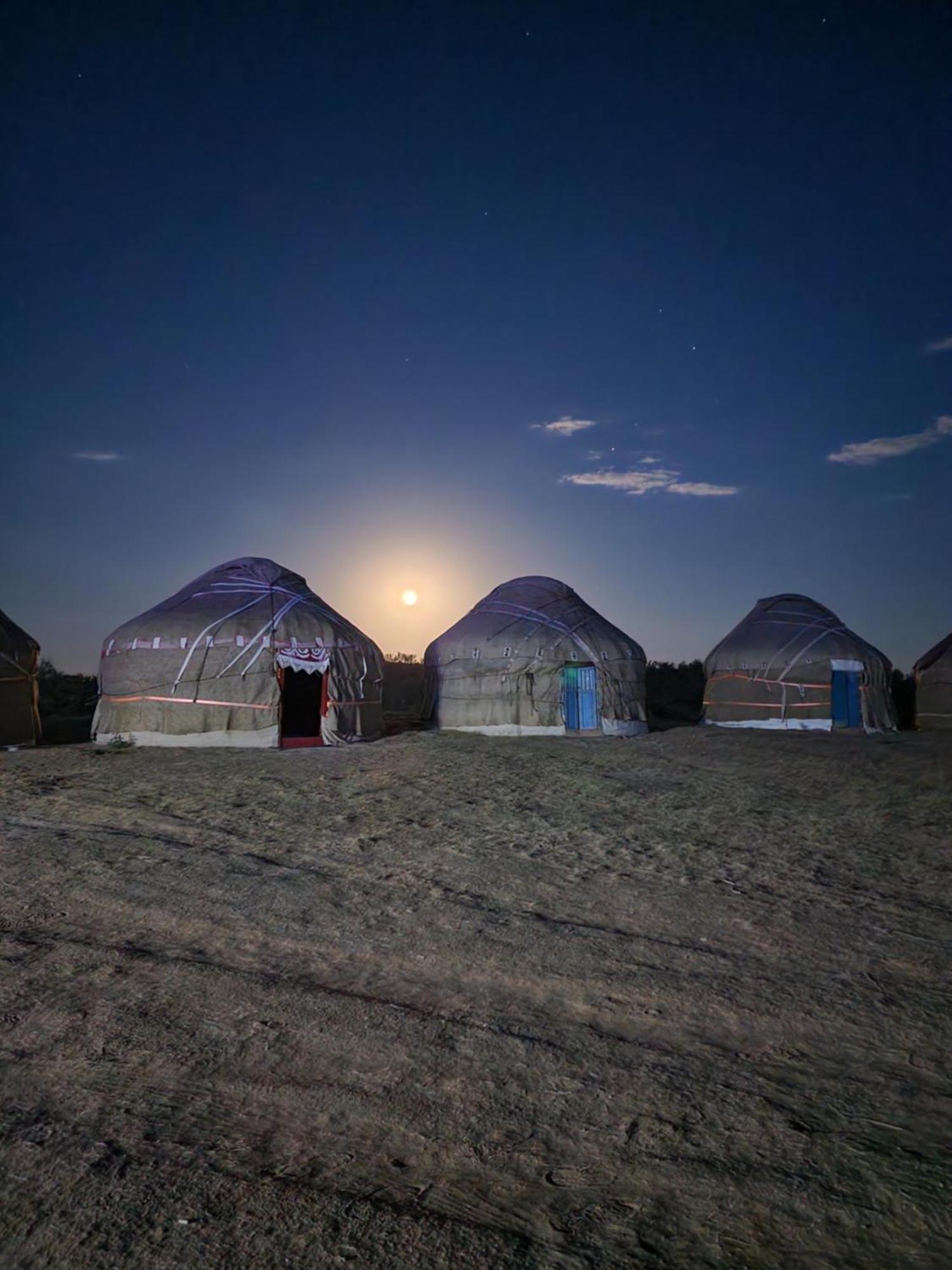 Authentic Uzbek Yurt Camp Eco-Friendly Hotel Nurota Exterior photo